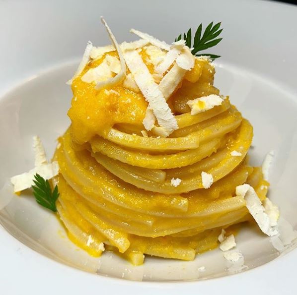 Chitarra con crema di carote e ricotta salata